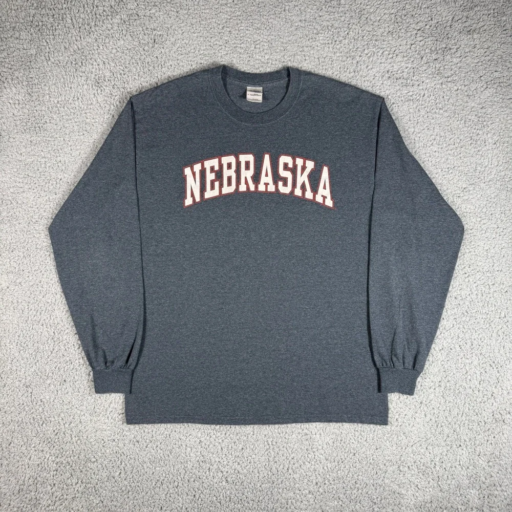 Nebraska Cornhuskers T-Shirt Size Large Gray University College Logo - Picture 1 of 7